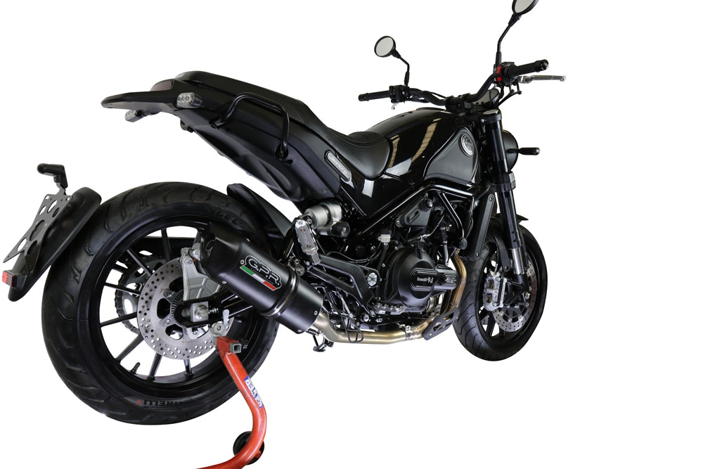 Escape compatible con Benelli Leoncino 500 Trail 2017-2024, Furore Evo4 Nero, Escape semi-completo homologado, con db killer extraible y catalizador 