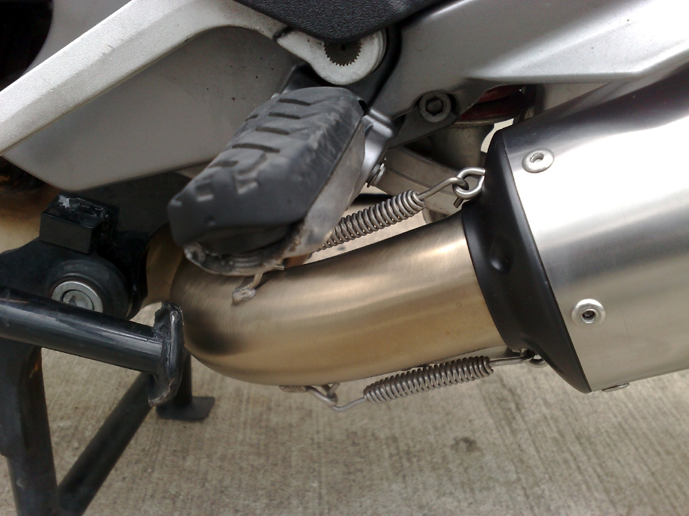 Escape compatible con Moto Guzzi Breva 850 2006-2011, Trioval, Escape legal, homologado, silenciador con db killer desmontable y tubo de conexión específico 