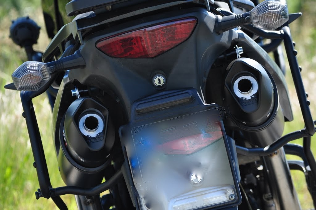 Escape compatible con Kawasaki Klv 1000 2004-2007, Furore Nero, Par de terminales de escape homologados, con db killer extraíbles y tubos de conexión específicos 
