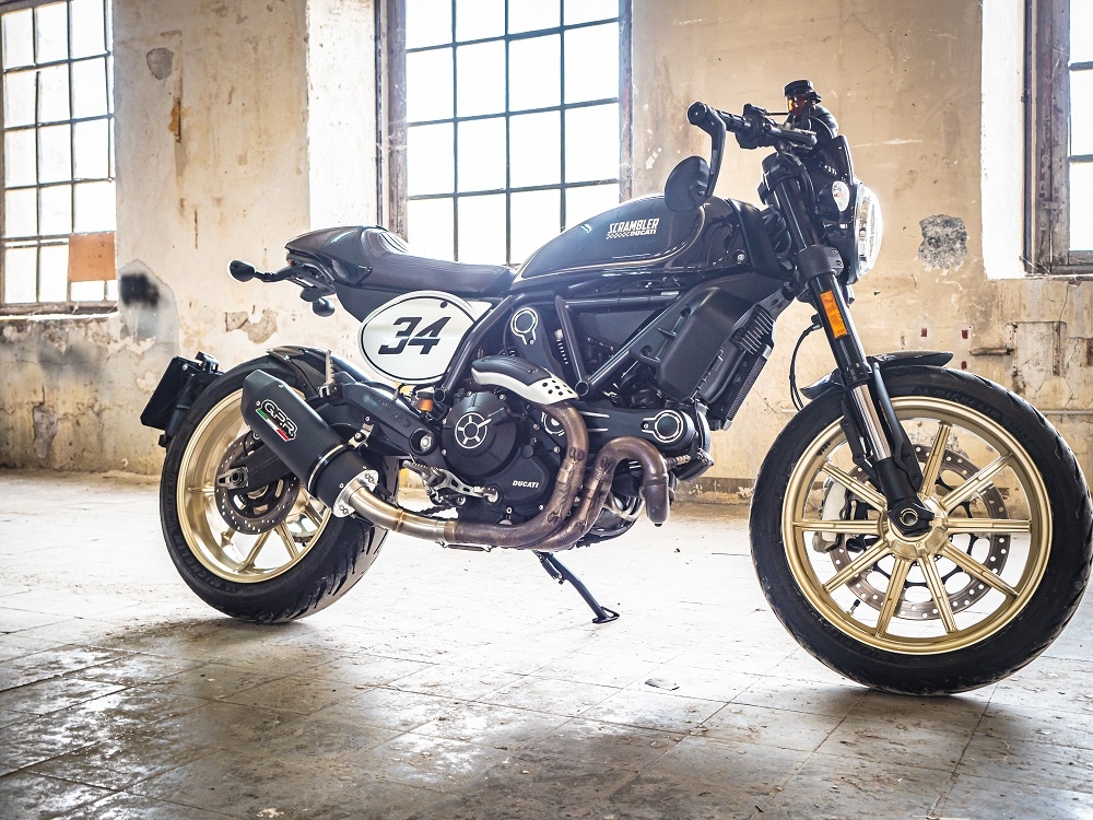 Escape compatible con Ducati Scrambler 800 2017-2020, Furore Evo4 Nero, Escape legal, homologado, silenciador con catalizador, db killer desmontable y tubo de conexión específico 