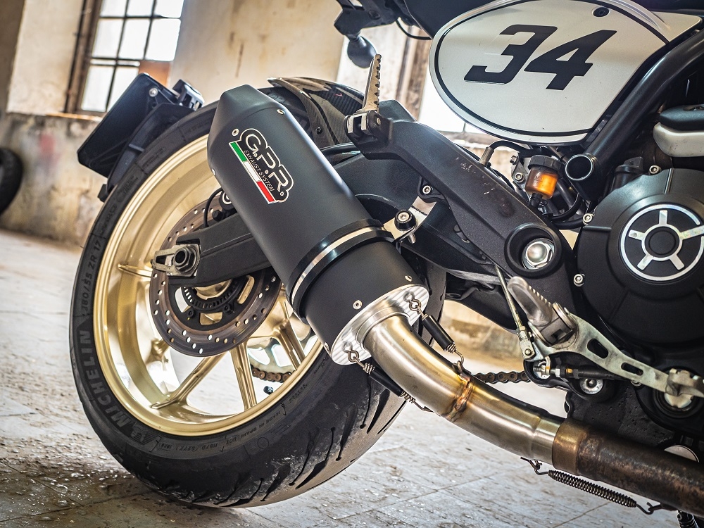 Escape compatible con Ducati Scrambler 800 2017-2020, Furore Evo4 Nero, Escape legal, homologado, silenciador con catalizador, db killer desmontable y tubo de conexión específico 