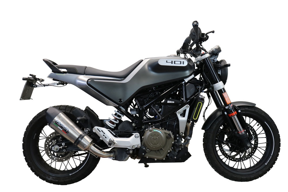 Escape compatible con Husqvarna Svartpilen 401 2021-2023, GP Evo4 Titanium, Escape legal, homologado, silenciador con db killer desmontable y tubo de conexión específico 