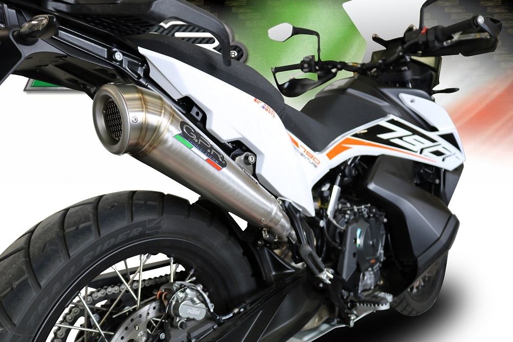 Escape compatible con Ktm Adventure 790 2025-2026, Powercone Evo, Escape legal, homologado, silenciador con db killer desmontable y tubo de conexión específico 