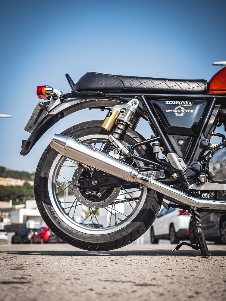 Escape compatible con Royal Enfield Interceptor 650 2021-2024, Ultracone, Par de terminales de escape homologados, con db killer extraíble, catalizadores y tubo de conexión específico 