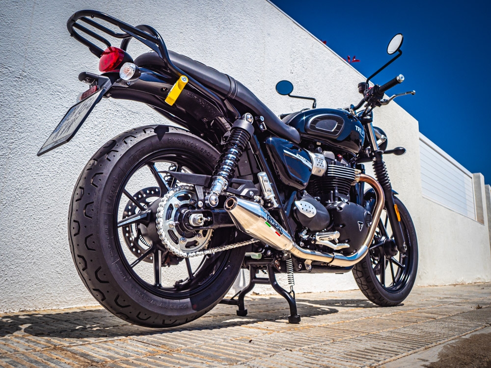 Escape compatible con Triumph Street Twin 900 2020-2021, Vintacone, Par de terminales de escape homologados, con db killer extraíbles y tubos de conexión específicos 