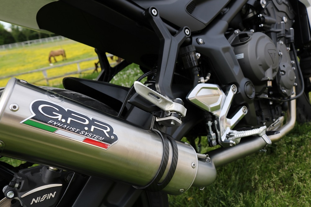 Escape compatible con Triumph Trident 660 2021-2024, M3 Titanium Natural, Escape completo homologado y legal,con catalizador incluido db killer extraíble 