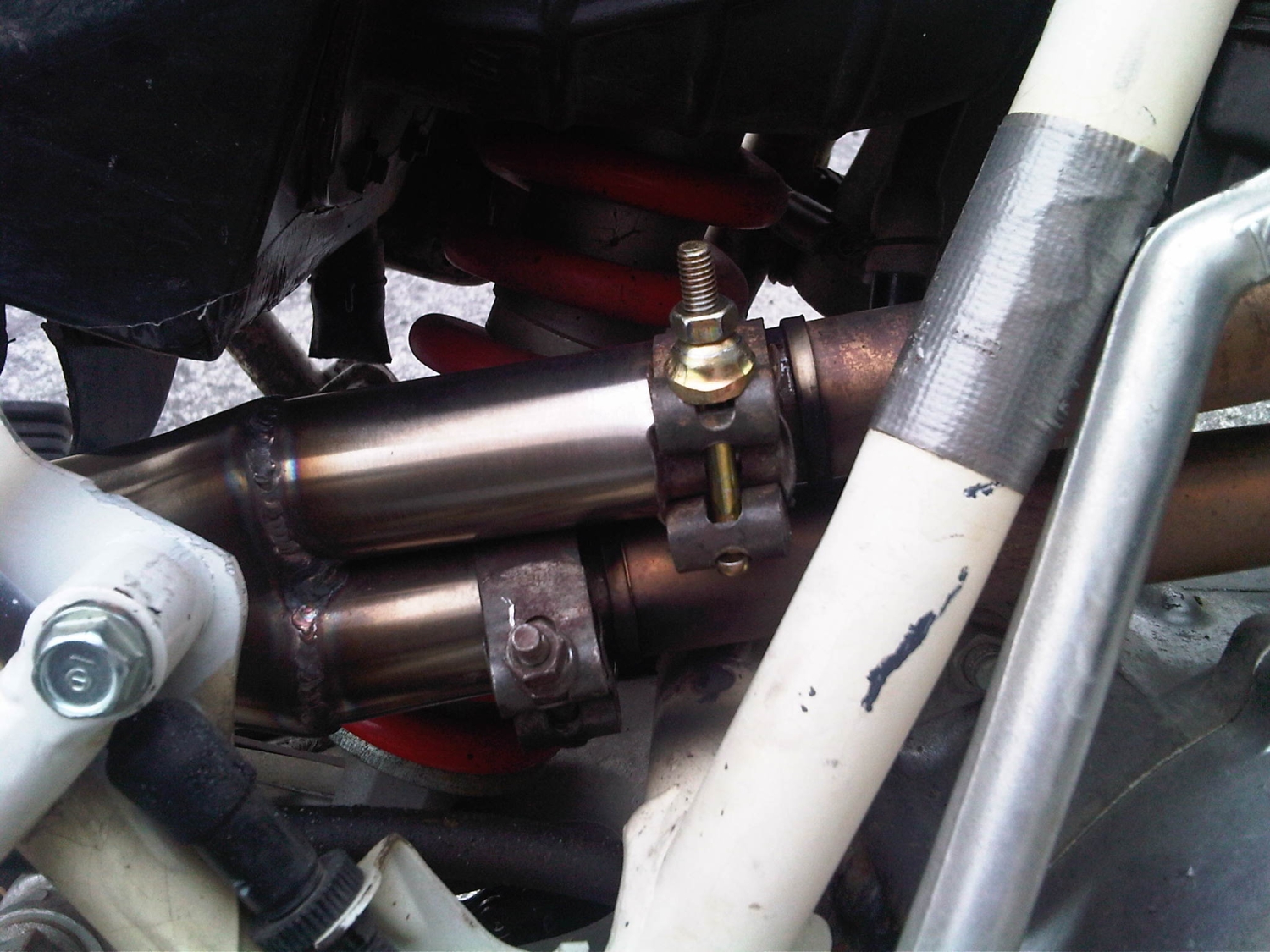 Escape compatible con Honda Xr 600 R 1988-1998, Trioval, Escape legal, homologado, silenciador con db killer desmontable y tubo de conexión específico 