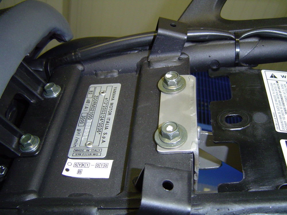 Escape compatible con Yamaha MT03 660 2006-2013, Gpe Ann. titanium, Par de terminales de escape homologados, con db killer extraíbles y tubos de conexión específicos 