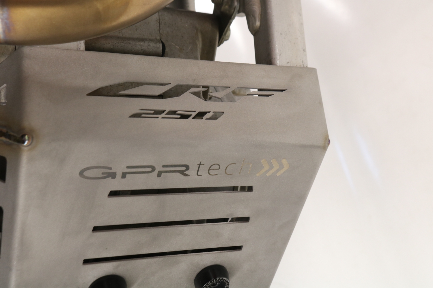 Protección del motor en titanio GPR TECH compatible con  Royal Enfield Scram 411 2022/2023
