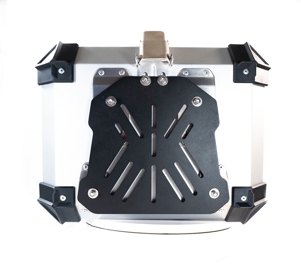 GPR TECH BAUL ALPI-TECH 26 LT. PLATA Baúl superior Top Case de aluminio color plata con placa universal incluida Capacidad Litros 26