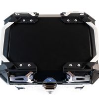 GPR TECH BAUL ALPI-TECH 26 LT. PLATA Baúl superior Top Case de aluminio color plata con placa universal incluida Capacidad Litros 26