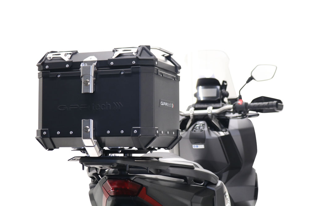Baúl en aluminio, color negro con placa específica incluida Baúl GPR TECH compatible con  Honda Forza 125 2015/2023