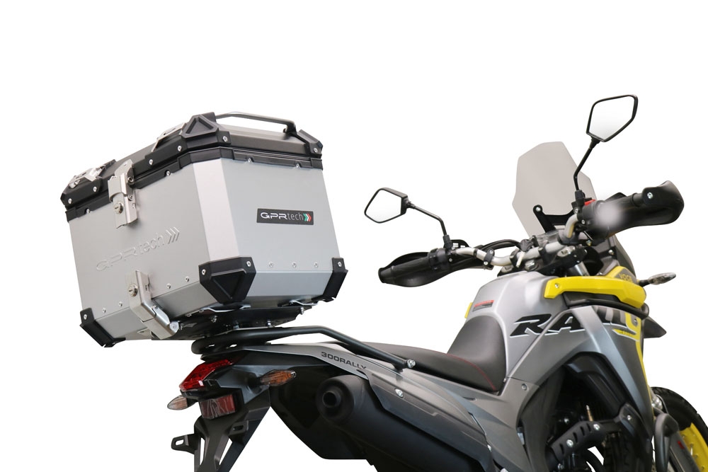 Baúl en aluminio color plata con placa específica incluida Baúl GPR TECH compatible con  Voge 300Rally 2022/2024 e5