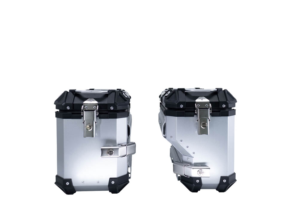 Par de maletas laterales en aluminio con lado derecho contorneado, color plata con portaequipajes específico GPR TECH compatible con  Bmw F 800 Gs 2024/2025 e5