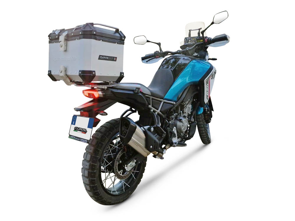 Baúl en aluminio color plata con placa específica incluida Baúl GPR TECH compatible con  Cf Moto 450MT 2023/2025