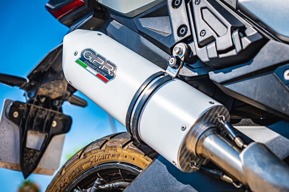 Escape compatible con Honda X-Adv 750 2016-2020, Albus Evo4, Escape legal, homologado, silenciador con db killer desmontable y tubo de conexión específico 