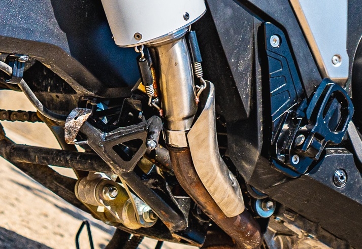 Escape compatible con Honda X-Adv 750 2016-2020, Albus Evo4, Escape legal, homologado, silenciador con db killer desmontable y tubo de conexión específico 