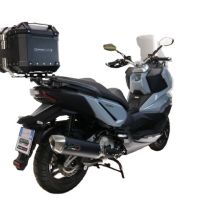 Baúl GPR TECH compatible con  Sym ADX 300 2024/2026 e5 Plus Baúl Alpi-Tech en aluminio, color negro con placa específica incluida Capacidad Litros 26