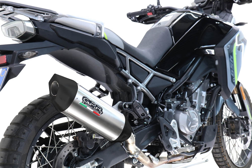 GPR escape compatible con  Cf Moto 450 MT 2024-2025, Furore-X Titanio, Escape legal, homologado, silenciador con db killer desmontable y tubo de conexión específico 