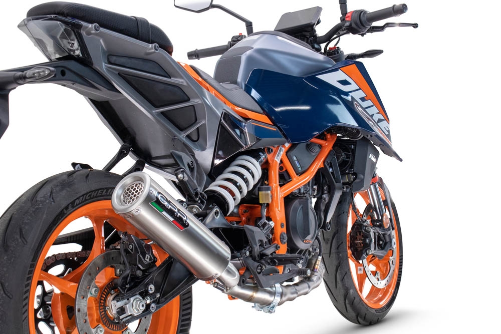 Escape compatible con Ktm Duke 250 2024-2025, M3 Inox , Escape legal, homologado, silenciador con db killer desmontable y tubo de conexión específico 