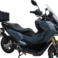 Baúl GPR TECH compatible con  Sym ADX TG 400 2024/2026 e5 Plus Baúl Alpi-Tech en aluminio, color negro con placa específica incluida Capacidad Litros 26